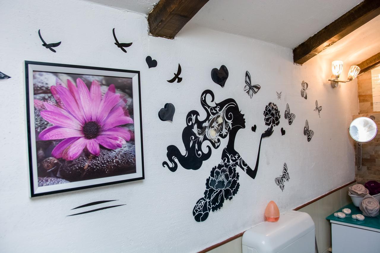 Enjoy The Silence Holiday Home Власич Экстерьер фото